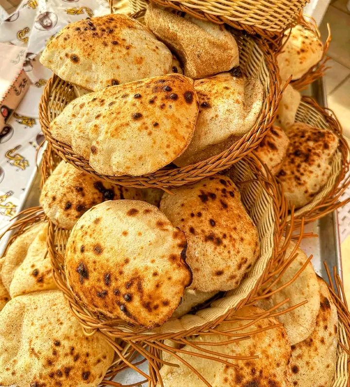 Egyptisch brood — عيش مصري
